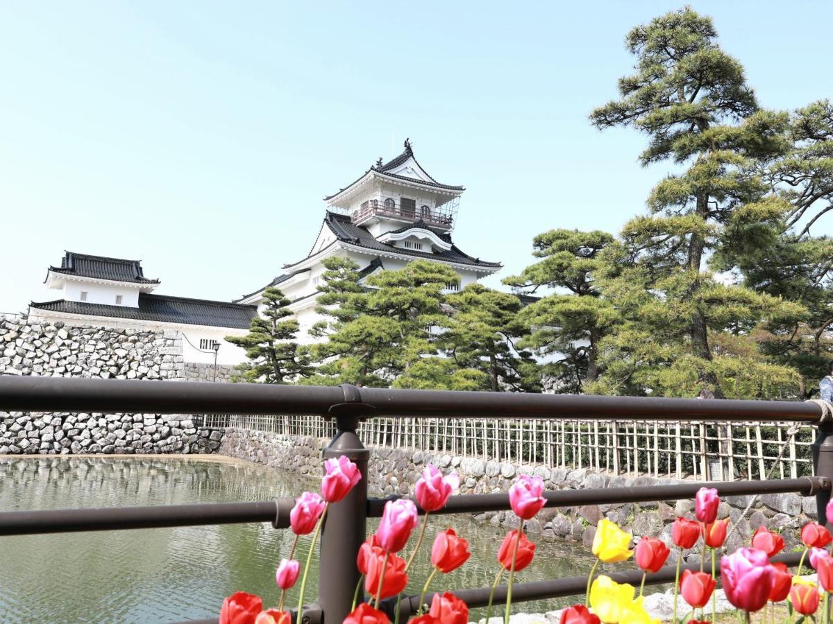 Toyama Town Hotel Экстерьер фото