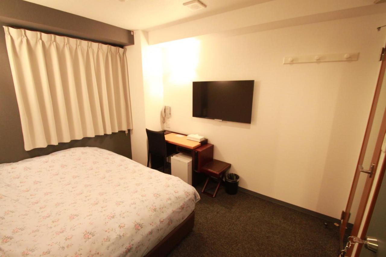 Toyama Town Hotel Экстерьер фото